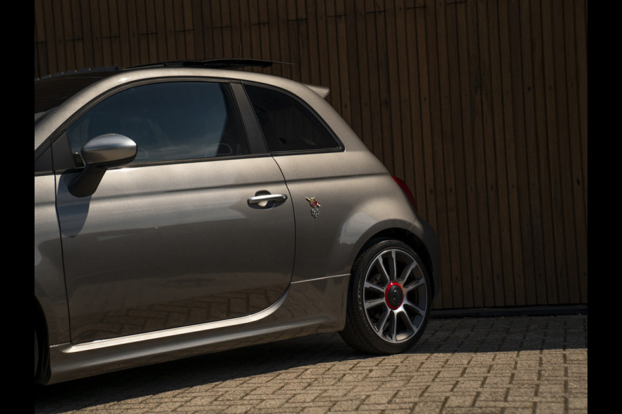 Abarth 595 Turismo 165pk | Schuif-/kanteldak | Apple CarPlay