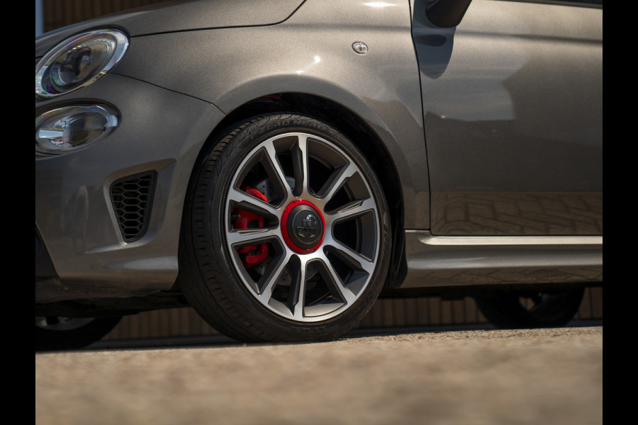 Abarth 595 Turismo 165pk | Schuif-/kanteldak | Apple CarPlay