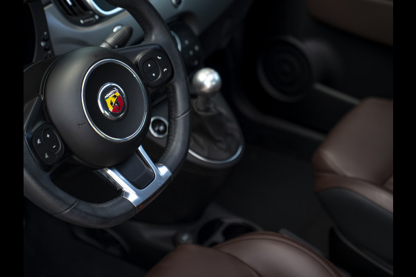 Abarth 595 Turismo 165pk | Schuif-/kanteldak | Apple CarPlay