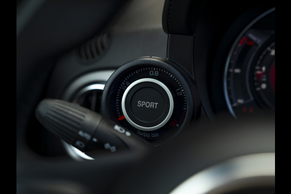 Abarth 595 Turismo 165pk | Schuif-/kanteldak | Apple CarPlay