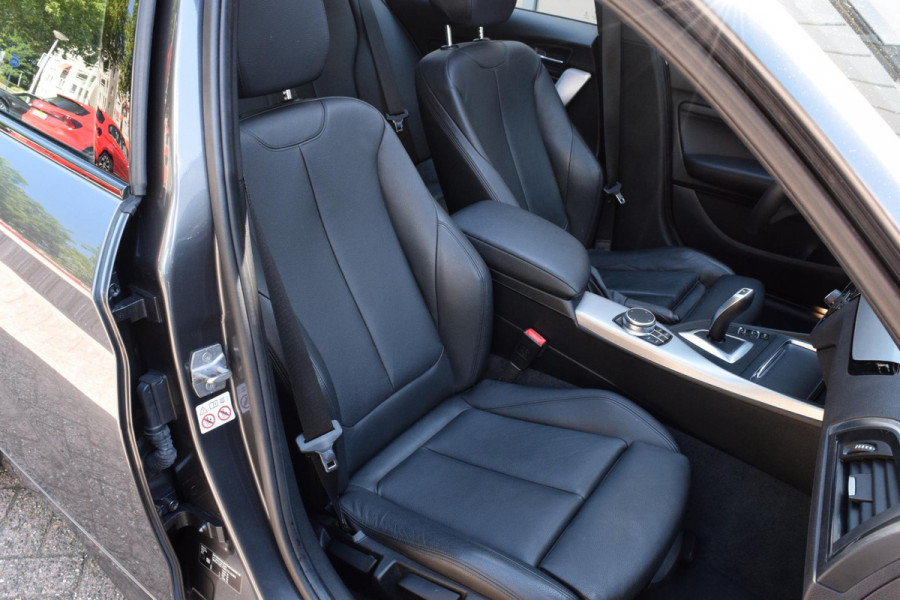 BMW 1-serie 118i M Sport Edition|Dak|Carplay|Leer|Dealero.h.