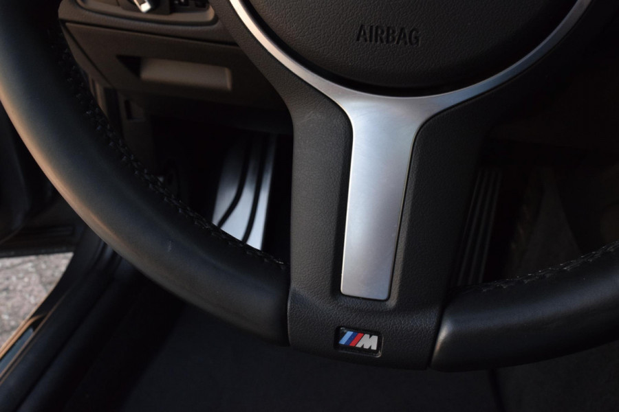 BMW 1-serie 118i M Sport Edition|Dak|Carplay|Leer|Dealero.h.