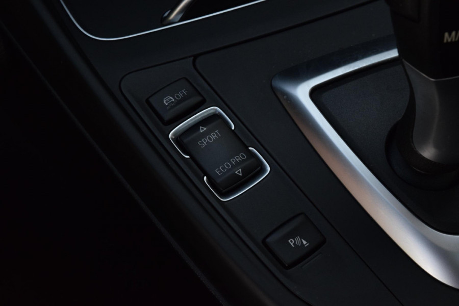 BMW 1-serie 118i M Sport Edition|Dak|Carplay|Leer|Dealero.h.