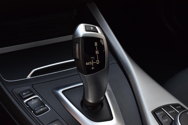 BMW 1-serie 118i M Sport Edition|Dak|Carplay|Leer|Dealero.h.