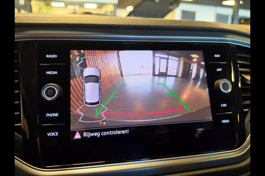 Volkswagen T-Roc 1.5 TSI Sport l DSG l Led l Carplay l Camera l Virtual