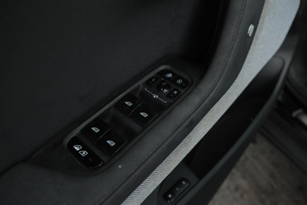 Polestar 2 Long Range Single Motor 78 kWh SOH 95% Panorama, Climate,
