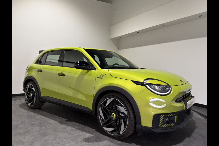 Fiat 600E Abarth Turismo 54 kWh | Acid Green