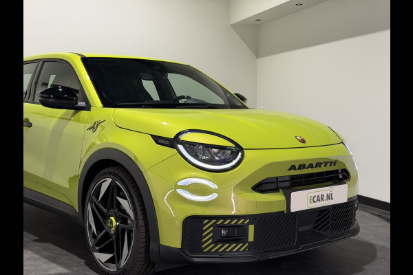 Fiat 600E Abarth Turismo 54 kWh | Acid Green