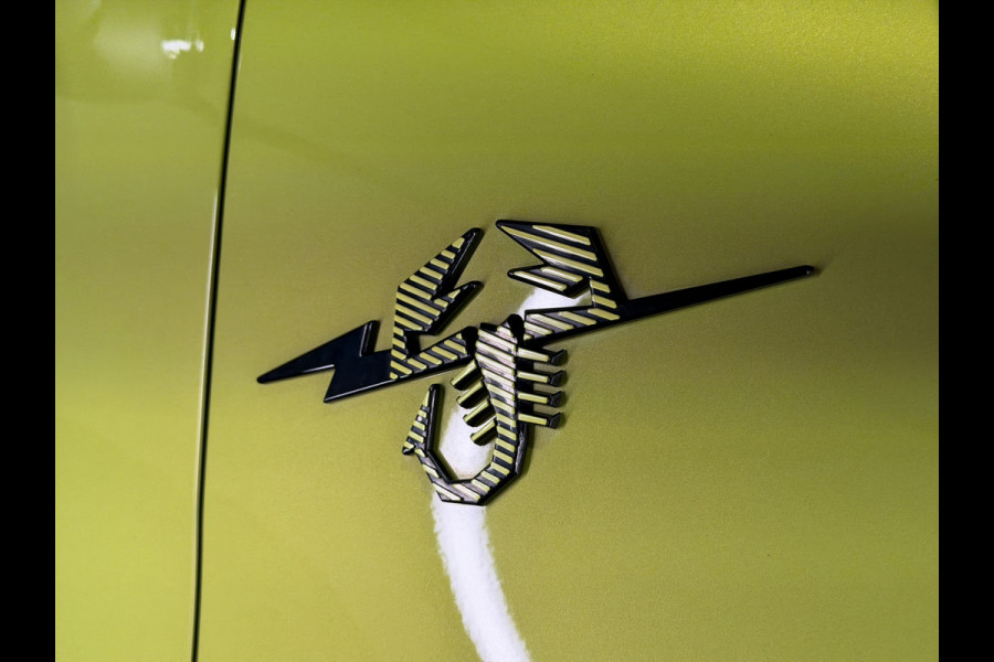 Fiat 600E Abarth Turismo 54 kWh | Acid Green