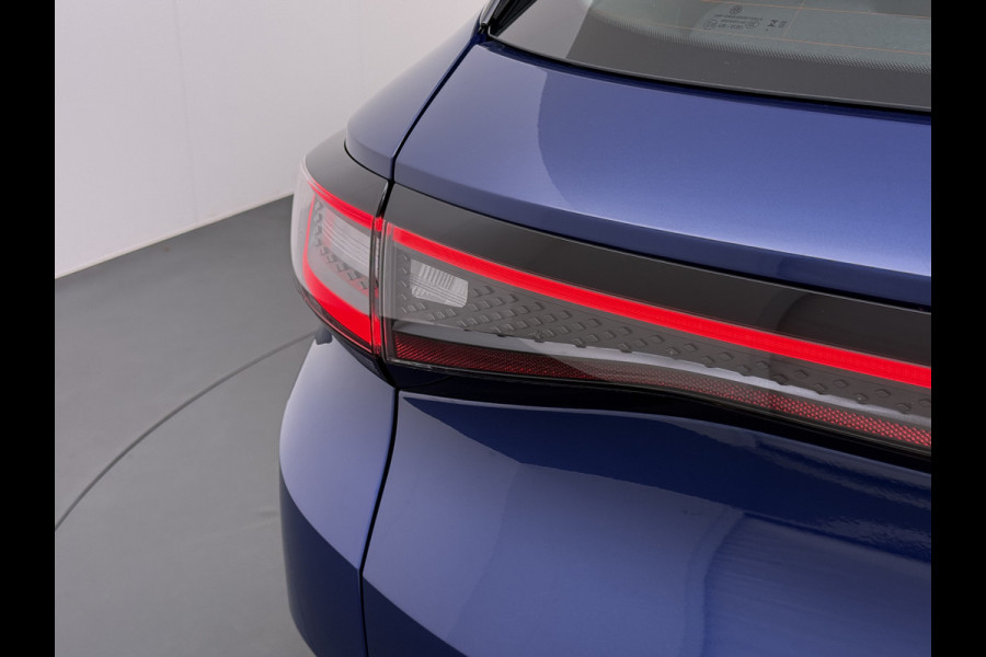 Volkswagen ID.4 Pro 82kWh SOH 93% Adap.Cruise Camera Stuur+Stoelverwarming 3-Zone Ecc Navi Apple Carplay Android Auto Lmv 19" Isofix Led Keyless Advanced Comfort Pakket Plus Assistance Pakket 1e Eigenaar Origineel Nederlandse Auto