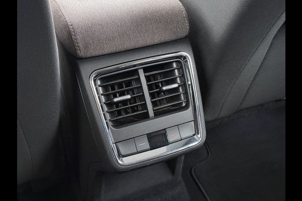 Škoda ENYAQ iV 60 First Edition SOH 92% Adap.Cruise Camera Elek.Stoel+Memory Stoel+Stuurverwarming 3-Zone Ecc Apple Carplay Android Auto Pdc P-Assist Privacy Glas Lmv Led-Matrix Isofix Keyless advanced Bleutooth Rijstrooksensor 1e Eigenaar Dealeronderhouden Origineel Nederlandse Auto