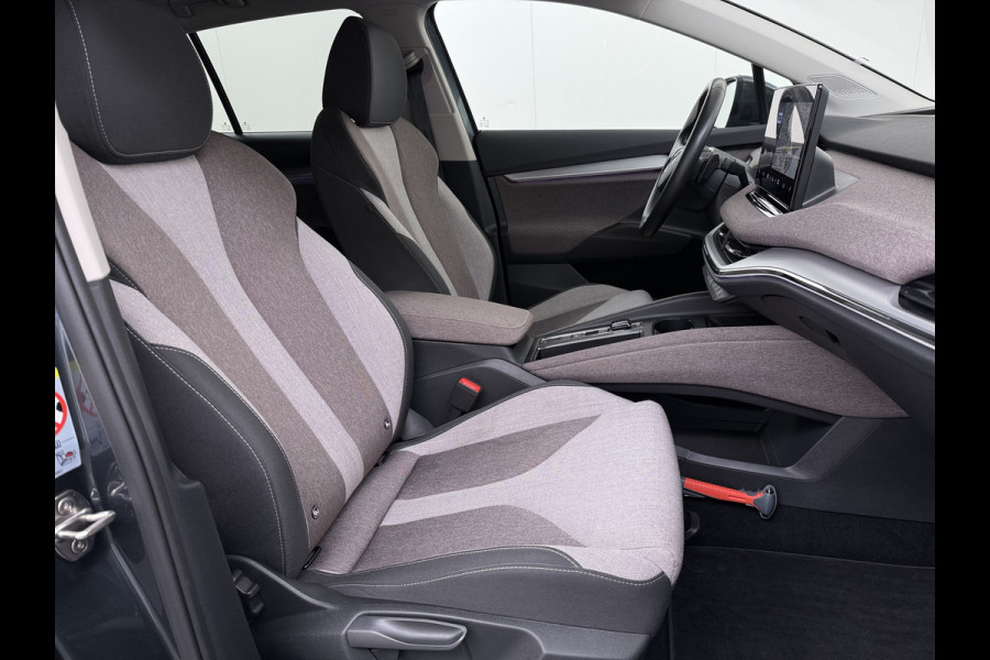 Škoda ENYAQ iV 60 First Edition SOH 92% Adap.Cruise Camera Elek.Stoel+Memory Stoel+Stuurverwarming 3-Zone Ecc Apple Carplay Android Auto Pdc P-Assist Privacy Glas Lmv Led-Matrix Isofix Keyless advanced Bleutooth Rijstrooksensor 1e Eigenaar Dealeronderhouden Origineel Nederlandse Auto