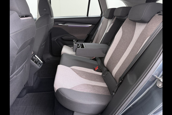 Škoda ENYAQ iV 60 First Edition SOH 92% Adap.Cruise Camera Elek.Stoel+Memory Stoel+Stuurverwarming 3-Zone Ecc Apple Carplay Android Auto Pdc P-Assist Privacy Glas Lmv Led-Matrix Isofix Keyless advanced Bleutooth Rijstrooksensor 1e Eigenaar Dealeronderhouden Origineel Nederlandse Auto
