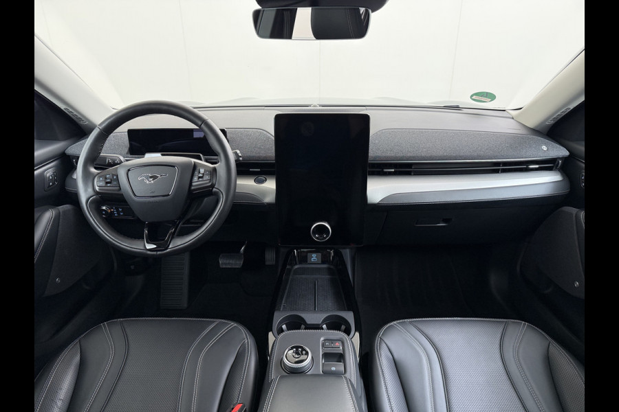Ford Mustang Mach-E RWD 75kWh Panoramadak 360°Camera Adap.Cruise B&O®-Hifi Leder+Memory SOH 93% Stoel+Stuurverwarming Elek.Stoelen Navi Pdc Keyless Android Auto Apple Carplay Elek.Achterklep Lmv 18" DAB Bluetooth Led 1e Eigenaar Dealeronderhouden Origineel Nederlandse Auto