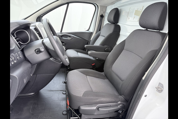Renault Trafic 2.0dCi 120PK T29 L1H1 Trekhaak Airco Navi Euro 6 Cruise Control Bluetooth Pdc Betonplex Vloer Wandbetimmering Schuifdeur 2.000KG Trekgewicht 1e Eigenaar Origineel Nederlandse Auto