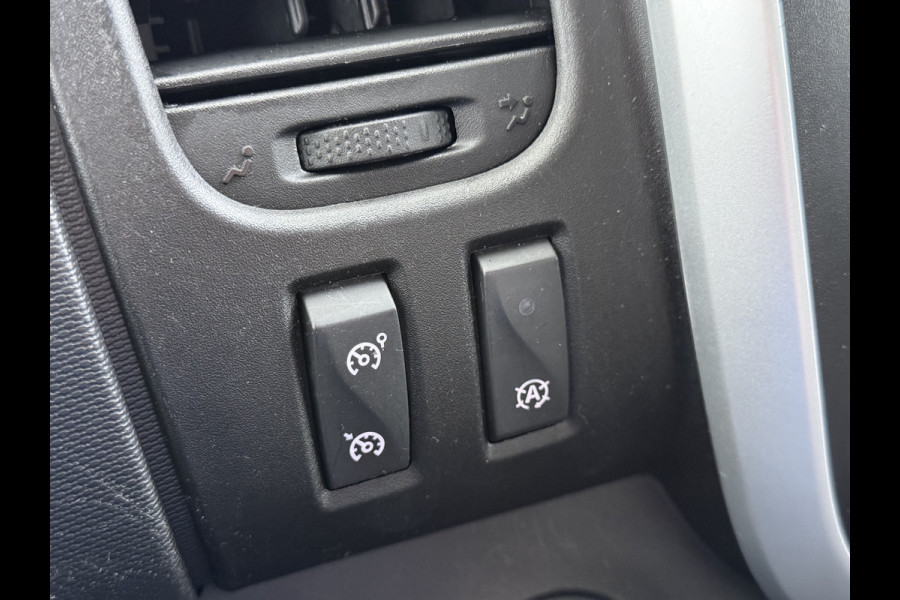 Renault Trafic 2.0dCi 120PK T29 L1H1 Trekhaak Airco Navi Euro 6 Cruise Control Bluetooth Pdc Betonplex Vloer Wandbetimmering Schuifdeur 2.000KG Trekgewicht 1e Eigenaar Origineel Nederlandse Auto