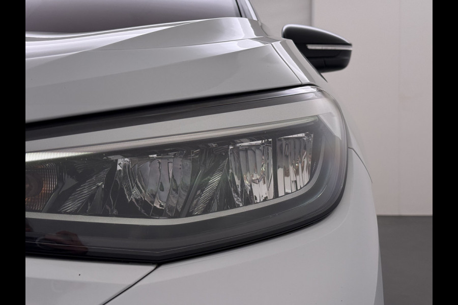 Volkswagen ID.4 1st 82kWh SOH 90% Trekhaak Warmtepomp Adap.Cruise Camera Stuur+Stoelverwarming Navi Ecc Apple Carplay Android Auto Privacy Glas Lmv Led Isofix Voorruitverwarming 1.000KG Trekgewicht