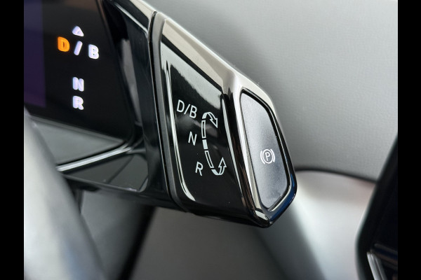 Volkswagen ID.4 1st 82kWh SOH 90% Trekhaak Warmtepomp Adap.Cruise Camera Stuur+Stoelverwarming Navi Ecc Apple Carplay Android Auto Privacy Glas Lmv Led Isofix Voorruitverwarming 1.000KG Trekgewicht