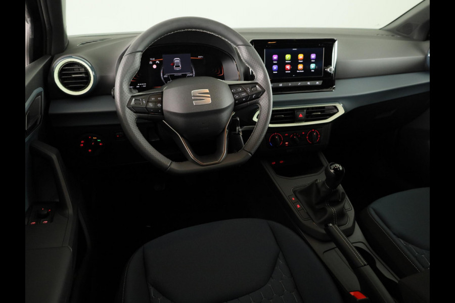 Seat Ibiza Style Plus 1.0 EcoTSI 95 PK | Midnight Black Metallic | Apple Carplay | Park Assist | Cruise Control