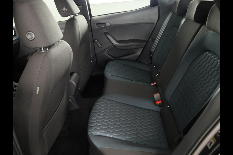 Seat Ibiza Style Plus 1.0 EcoTSI 95 PK | Midnight Black Metallic | Apple Carplay | Park Assist | Cruise Control