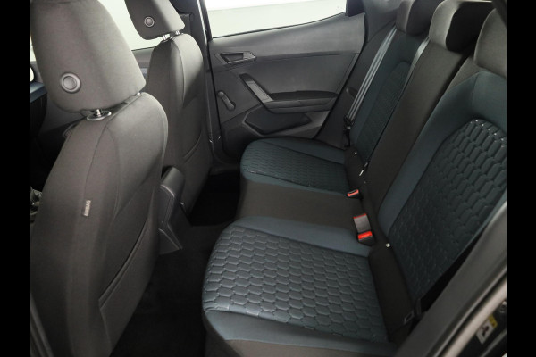 Seat Ibiza Style Plus 1.0 EcoTSI 95 PK | Midnight Black Metallic | Apple Carplay | Park Assist | Cruise Control