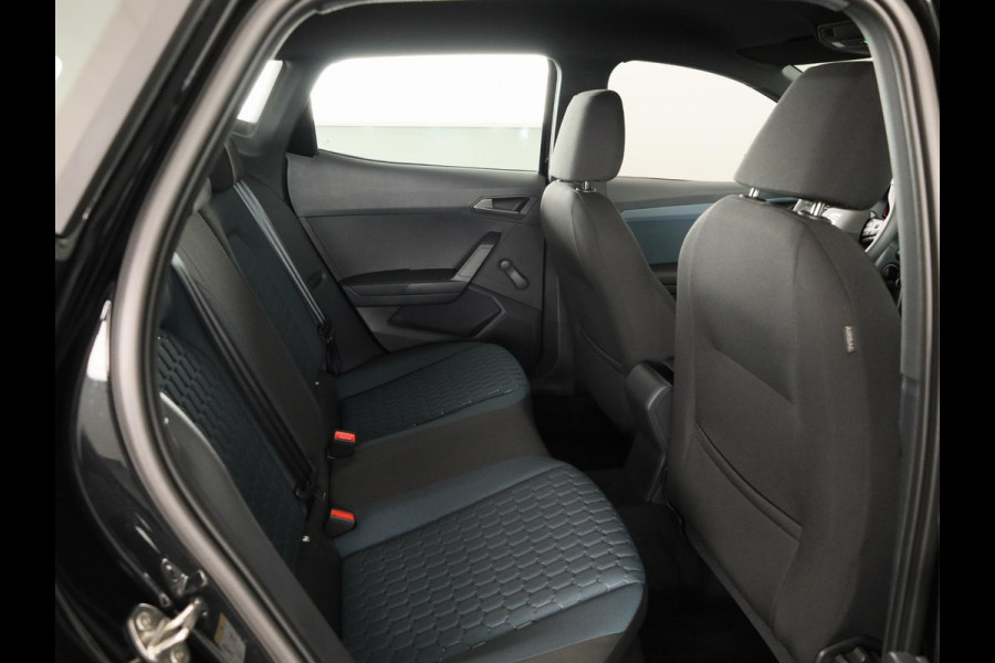 Seat Ibiza Style Plus 1.0 EcoTSI 95 PK | Midnight Black Metallic | Apple Carplay | Park Assist | Cruise Control