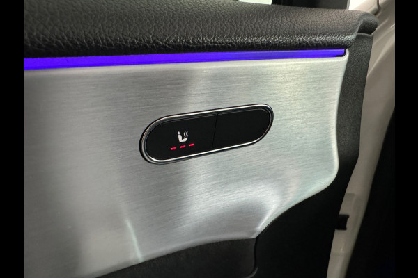 Mercedes-Benz A-Klasse 200 AMG Night Pano|Sfeer|CarPlay|Camera