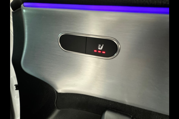 Mercedes-Benz A-Klasse 200 AMG Night Pano|Sfeer|CarPlay|Camera