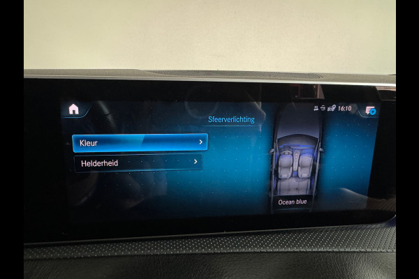 Mercedes-Benz A-Klasse 200 AMG Night Pano|Sfeer|CarPlay|Camera