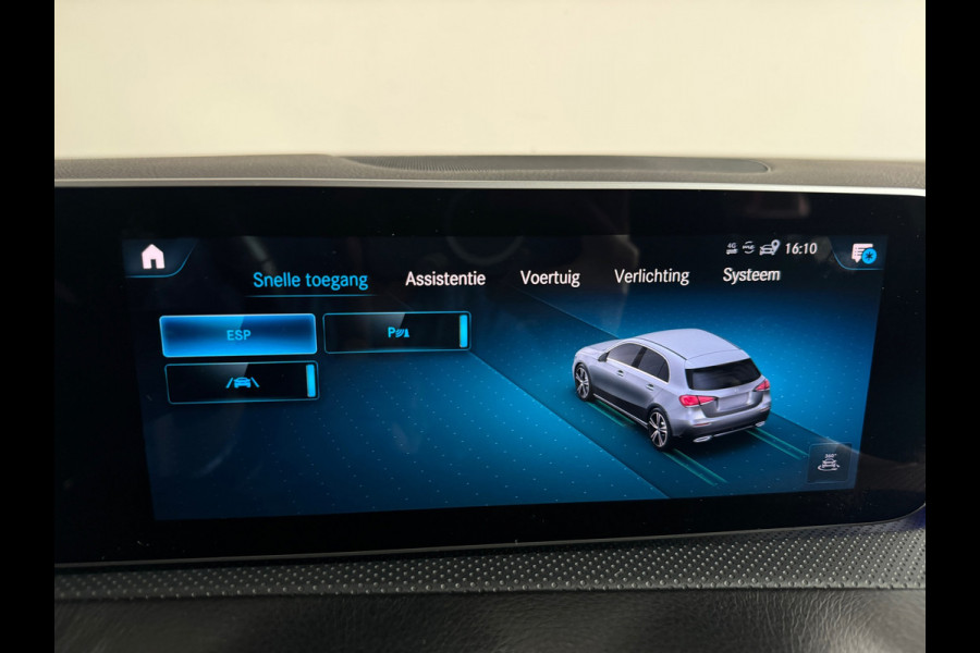 Mercedes-Benz A-Klasse 200 AMG Night Pano|Sfeer|CarPlay|Camera