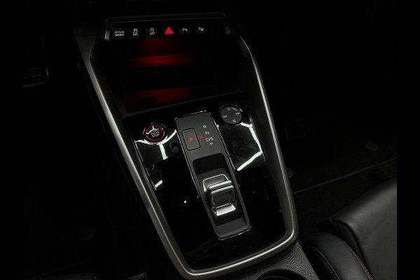 Audi RS3 Limousine 2.5 TFSI Quattro Pano|HuD|Massage|B&O|BTW