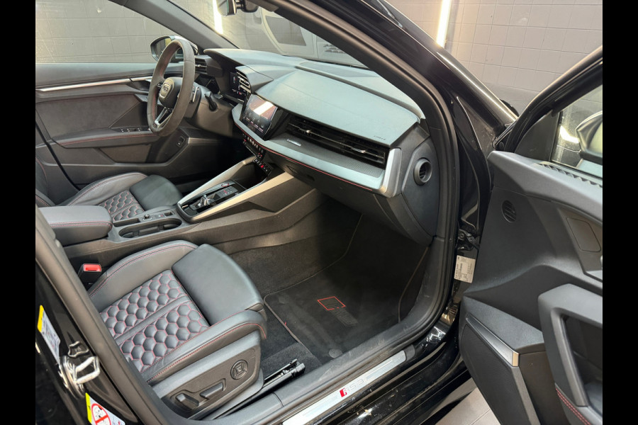 Audi RS3 Limousine 2.5 TFSI Quattro Pano|HuD|Massage|B&O|BTW