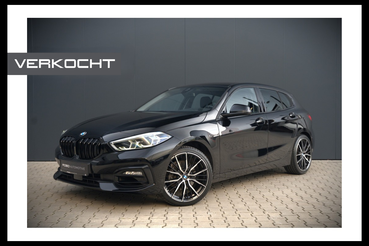 BMW 1-serie 118i Executive Sportline | Cruise Contol | Ambiance Verlichting | Navigatie | Keyless | Parkeersensoren | DAB | Climate Control | LED | BTW