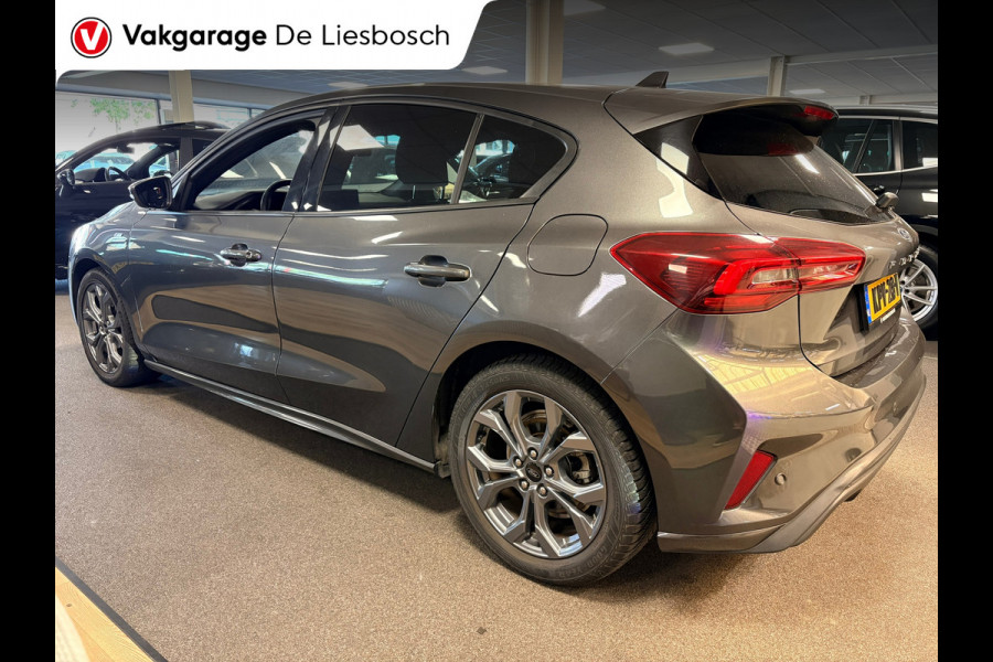 Ford Focus 1.0 EcoBoost Hybrid ST Line / automaat / stuur en stoel verwarming / led