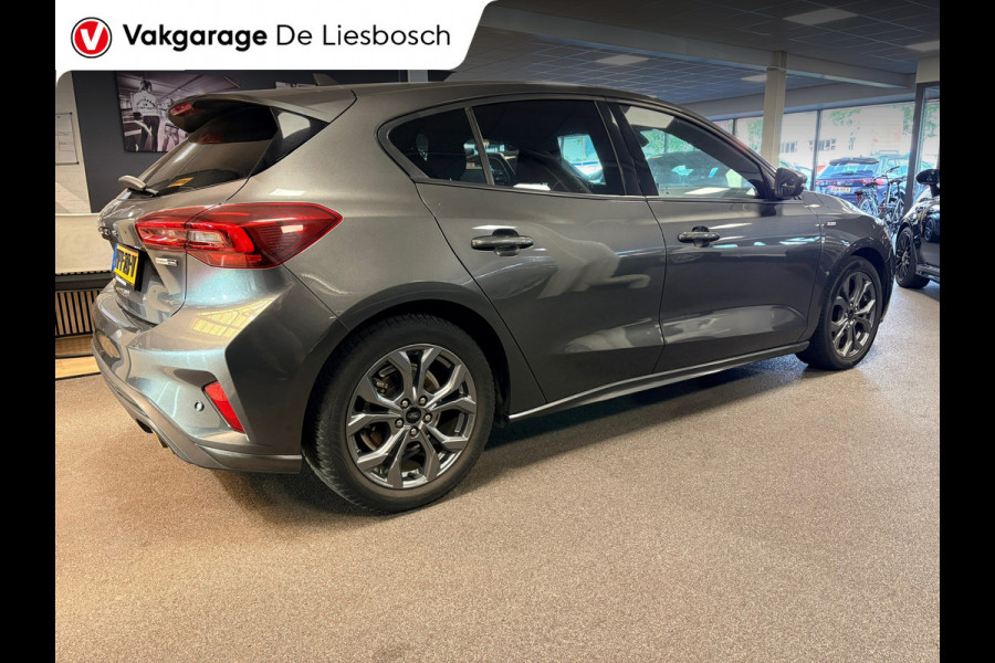 Ford Focus 1.0 EcoBoost Hybrid ST Line / automaat / stuur en stoel verwarming / led