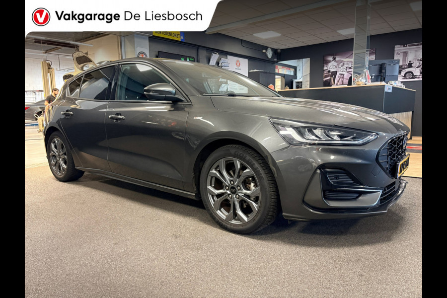 Ford Focus 1.0 EcoBoost Hybrid ST Line / automaat / stuur en stoel verwarming / led