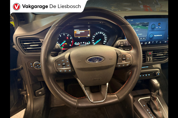 Ford Focus 1.0 EcoBoost Hybrid ST Line / automaat / stuur en stoel verwarming / led