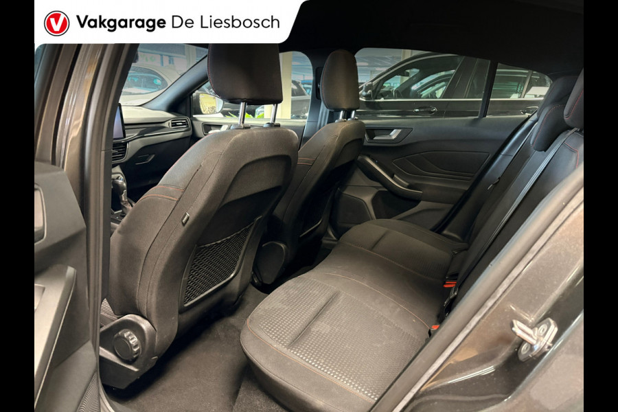 Ford Focus 1.0 EcoBoost Hybrid ST Line / automaat / stuur en stoel verwarming / led