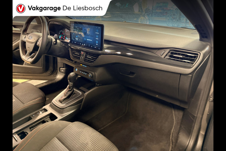 Ford Focus 1.0 EcoBoost Hybrid ST Line / automaat / stuur en stoel verwarming / led