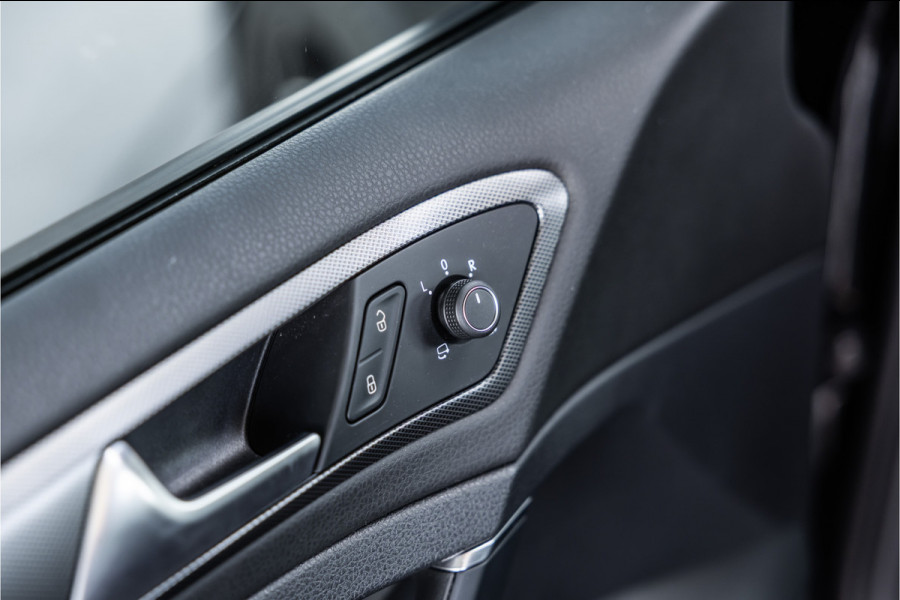 Volkswagen Golf 2.0 TSI 290 PK GTI TCR | Panorama | ACC | Camera | CarPlay | Navigatie | Stoelverwarming | Virtual Cockpit | Keyless Go | Nieuwe APK