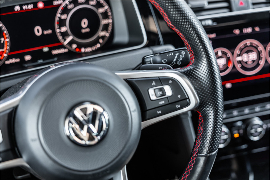 Volkswagen Golf 2.0 TSI 290 PK GTI TCR | Panorama | ACC | Camera | CarPlay | Navigatie | Stoelverwarming | Virtual Cockpit | Keyless Go | Nieuwe APK