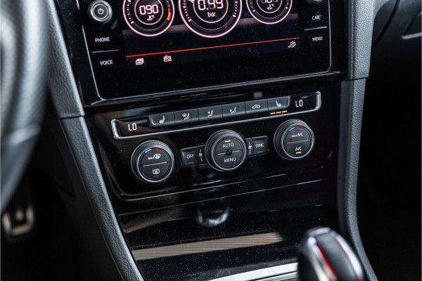 Volkswagen Golf 2.0 TSI 290 PK GTI TCR | Panorama | ACC | Camera | CarPlay | Navigatie | Stoelverwarming | Virtual Cockpit | Keyless Go | Nieuwe APK