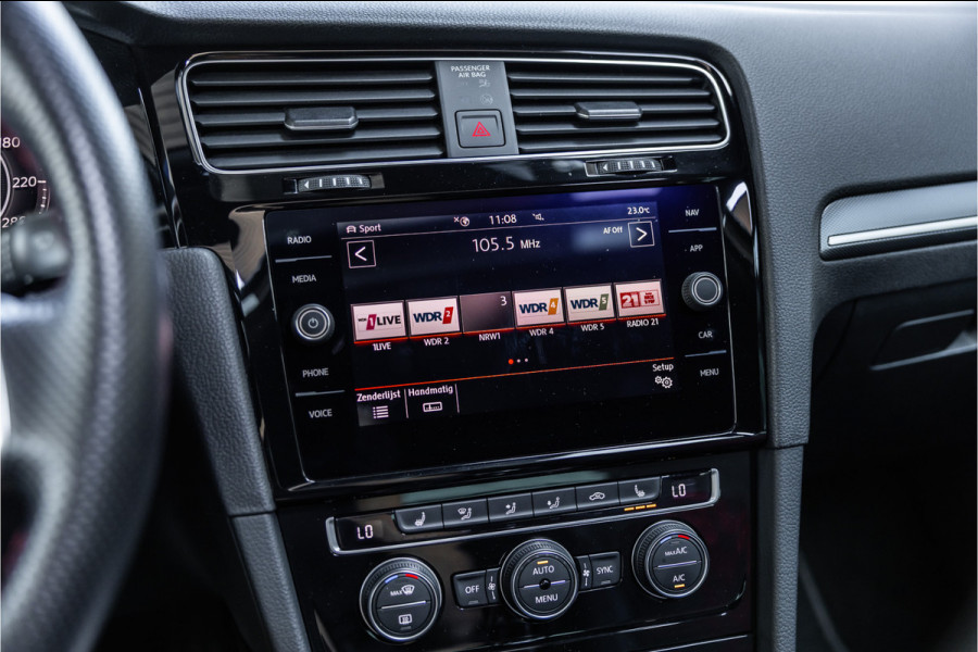 Volkswagen Golf 2.0 TSI 290 PK GTI TCR | Panorama | ACC | Camera | CarPlay | Navigatie | Stoelverwarming | Virtual Cockpit | Keyless Go | Nieuwe APK