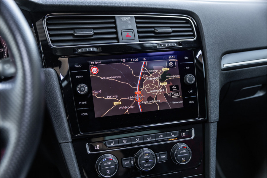 Volkswagen Golf 2.0 TSI 290 PK GTI TCR | Panorama | ACC | Camera | CarPlay | Navigatie | Stoelverwarming | Virtual Cockpit | Keyless Go | Nieuwe APK