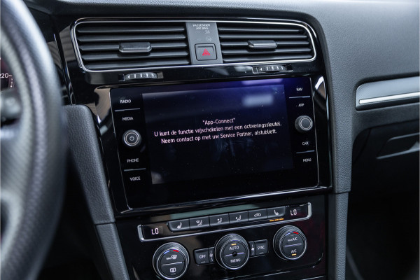 Volkswagen Golf 2.0 TSI 290 PK GTI TCR | Panorama | ACC | Camera | CarPlay | Navigatie | Stoelverwarming | Virtual Cockpit | Keyless Go | Nieuwe APK