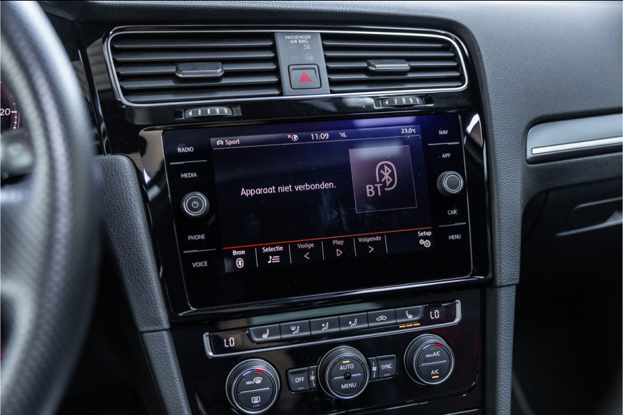 Volkswagen Golf 2.0 TSI 290 PK GTI TCR | Panorama | ACC | Camera | CarPlay | Navigatie | Stoelverwarming | Virtual Cockpit | Keyless Go | Nieuwe APK