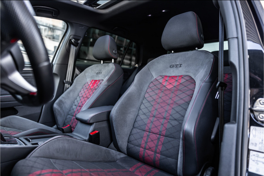 Volkswagen Golf 2.0 TSI 290 PK GTI TCR | Panorama | ACC | Camera | CarPlay | Navigatie | Stoelverwarming | Virtual Cockpit | Keyless Go | Nieuwe APK