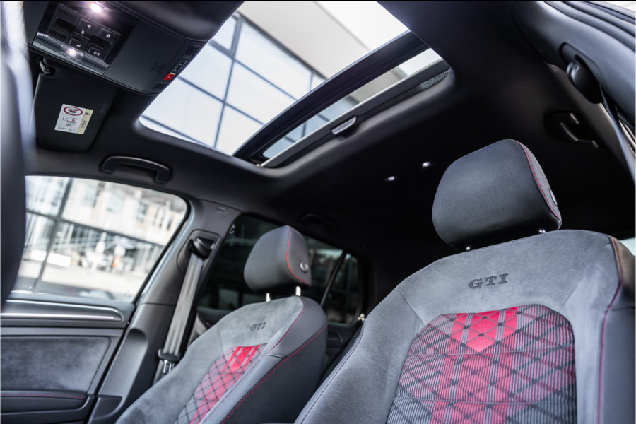 Volkswagen Golf 2.0 TSI 290 PK GTI TCR | Panorama | ACC | Camera | CarPlay | Navigatie | Stoelverwarming | Virtual Cockpit | Keyless Go | Nieuwe APK