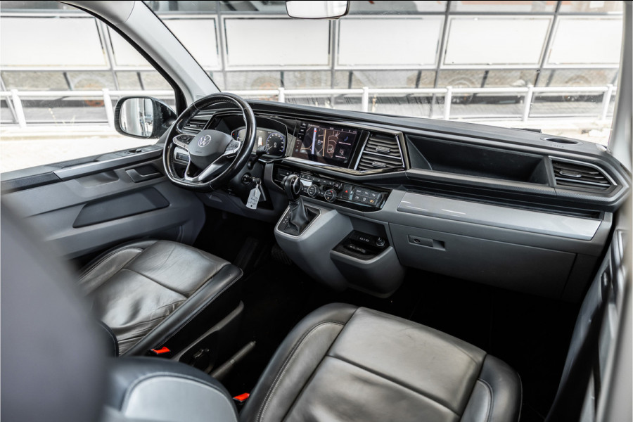 Volkswagen Transporter 2.0 TDI L2H1 DC Caravelle | LeightonVans Bodykit | ACC | Bi-Xenon | Elek deuren | Lederen bekleding | Camera | CarPlay | Navigatie | Trekhaak | Nieuwe APK