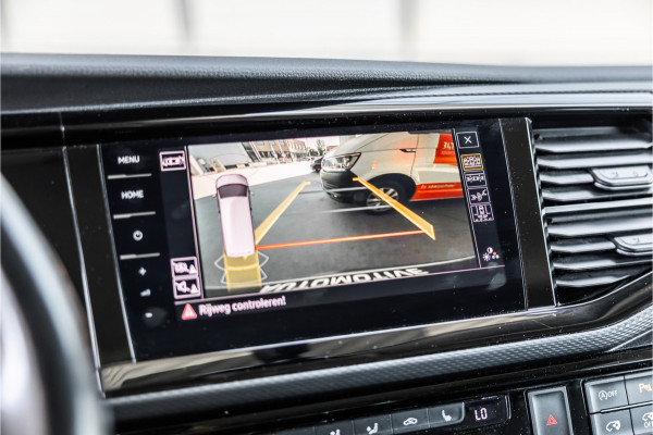 Volkswagen Transporter 2.0 TDI L2H1 DC Caravelle | LeightonVans Bodykit | ACC | Bi-Xenon | Elek deuren | Lederen bekleding | Camera | CarPlay | Navigatie | Trekhaak | Nieuwe APK